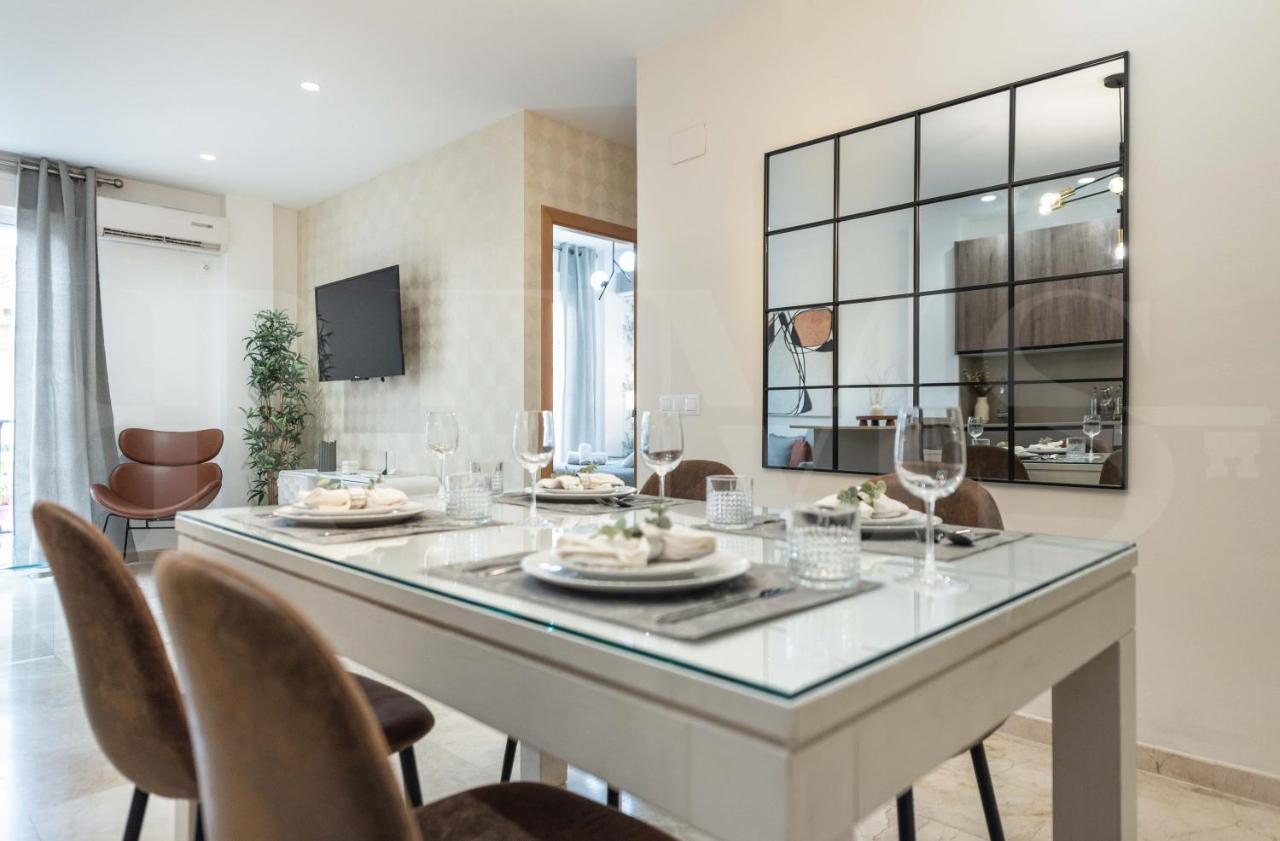 Lovely Duplex With Private Parking Near City Center By Rems Málaga Buitenkant foto