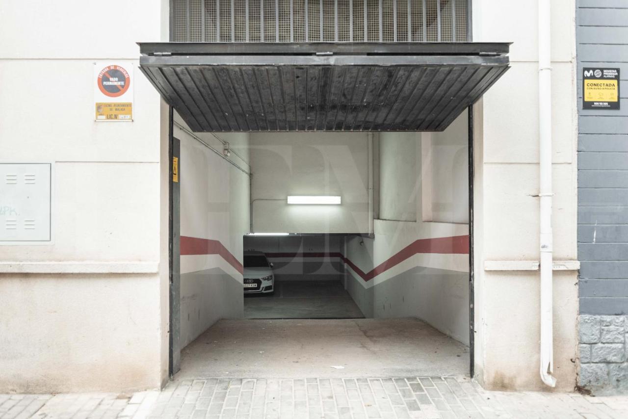 Lovely Duplex With Private Parking Near City Center By Rems Málaga Buitenkant foto