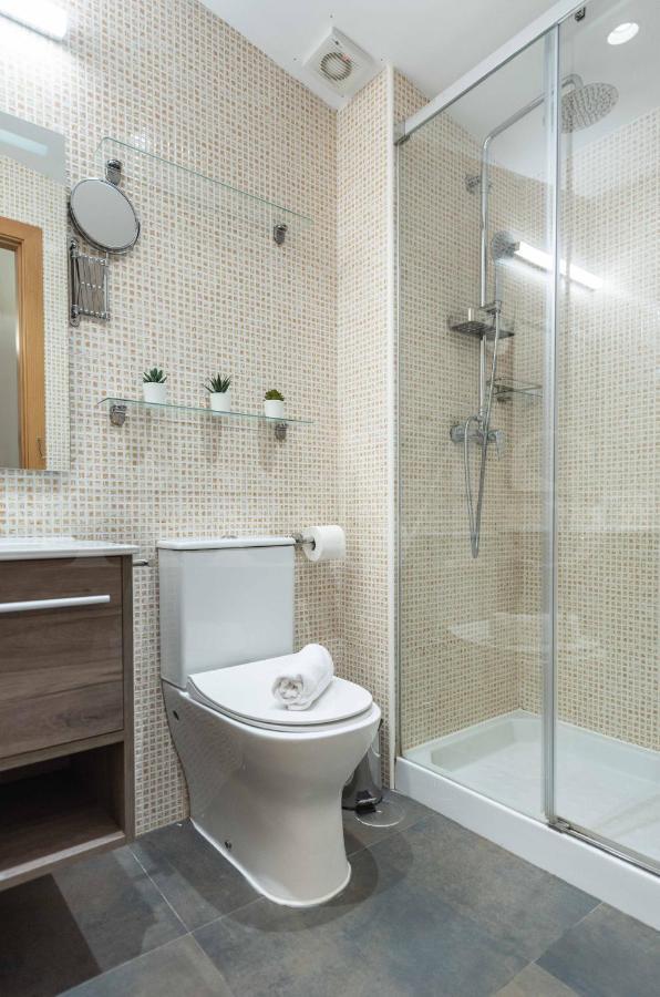 Lovely Duplex With Private Parking Near City Center By Rems Málaga Buitenkant foto