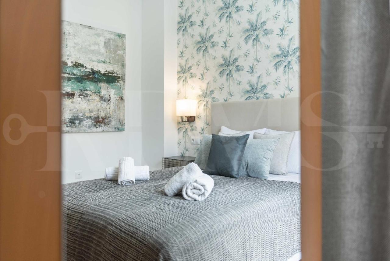 Lovely Duplex With Private Parking Near City Center By Rems Málaga Buitenkant foto