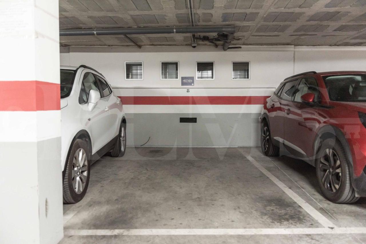 Lovely Duplex With Private Parking Near City Center By Rems Málaga Buitenkant foto